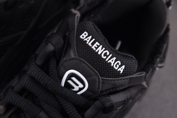 Ba*len*cia*ga runner