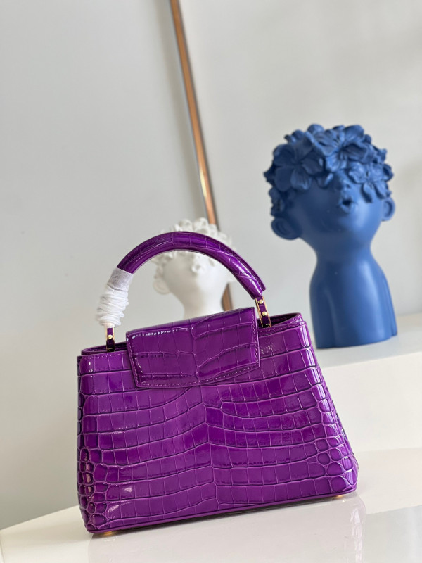 l0*is V*t0n capucines bb