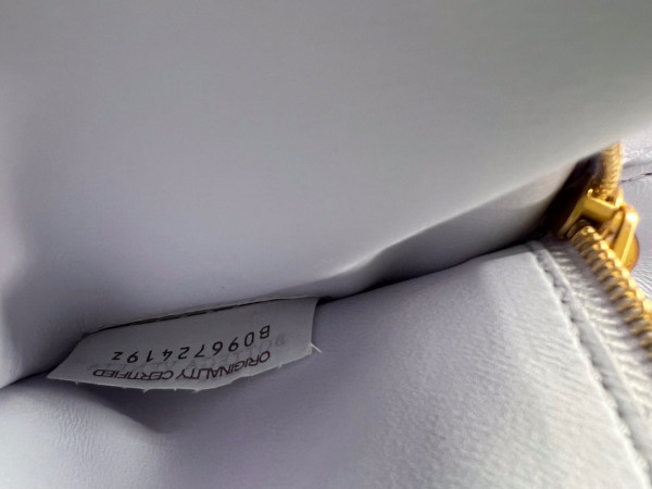 bo*te*ga Ve*ne*ta cassette