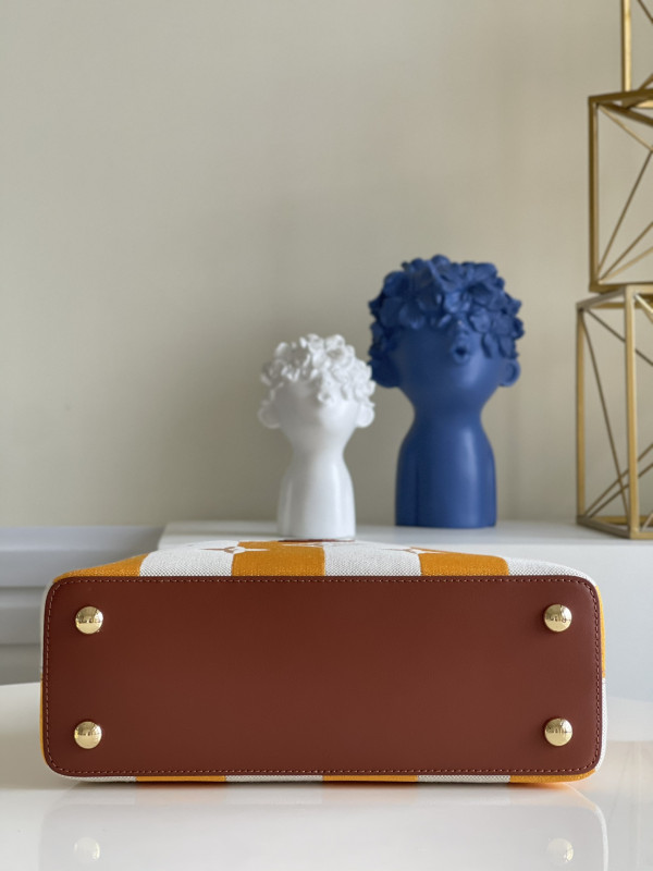 l0*is V*t0n capucines mm