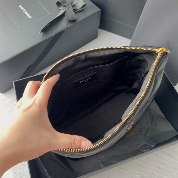 Y*L sade pouch in quilted lambskin