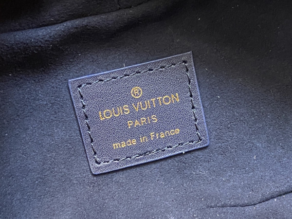 l0*is V*t0n micro vanity nano