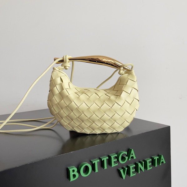 bo*te*ga Ve*ne*ta  mini sardine top handle bag