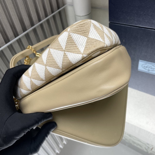 Pra*a triangular sequined pouch-26*16*13cm