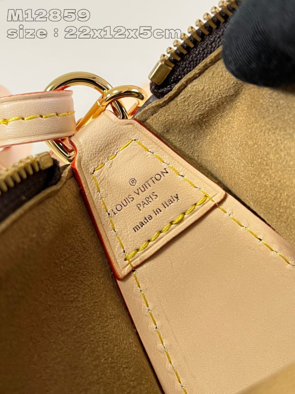 l0*is V*t0n pochette tirette - 22 x 12 x5.5cm