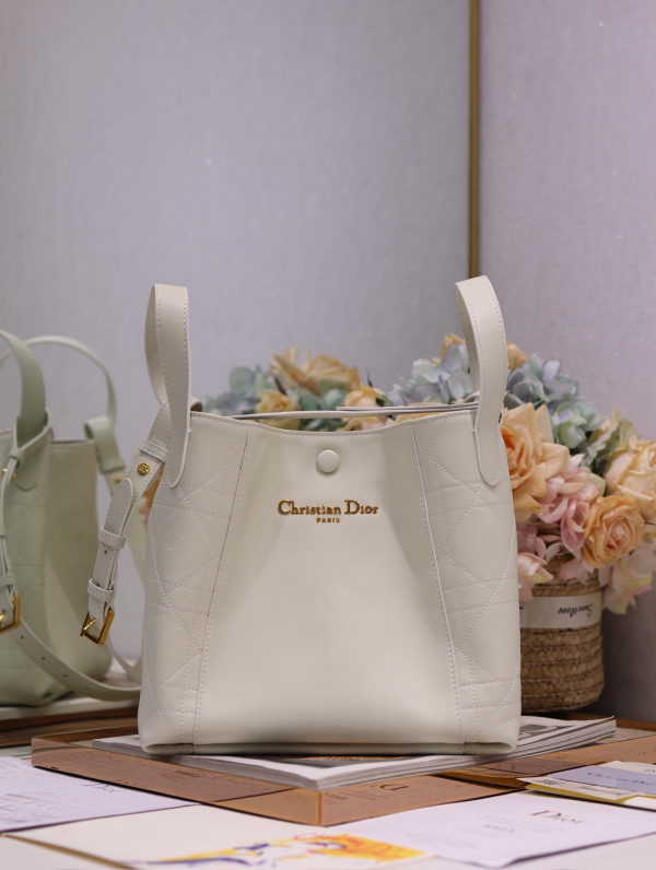 Diro Medium Signature Bucket Bag - 24*23*14CM