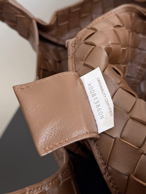 bo*te*ga Ve*ne*ta campana - 33*20*16.5cm